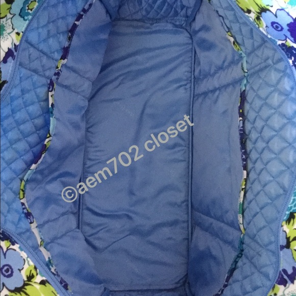 NWT VERA BRADLEY GET CARRIED AWAY TOTE - Picture 4 of 4